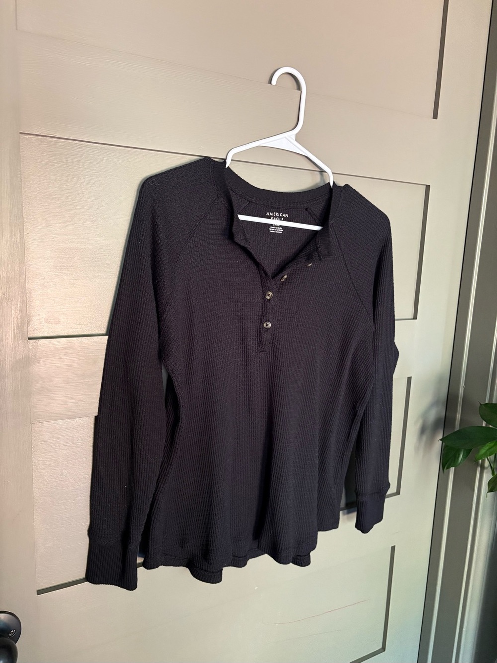American Eagle Outfitters Black Long-Sleeve Waffle Henley